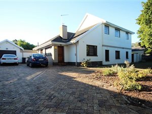3 Bed House in Meadowridge