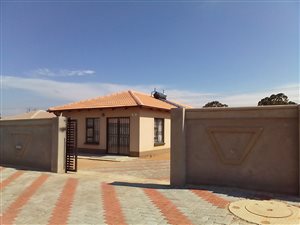 3 Bed House in Delmore Park