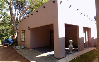2 Bedroom House in Umzumbe