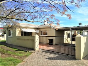 3 Bed House in Perridgevale