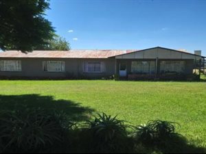 4 Bed House in Westonaria