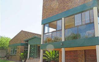 3 Bedroom House in Country View