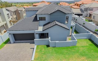 3 Bedroom House in Olympus