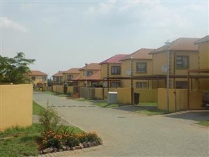 3 Bed Duplex in Leondale