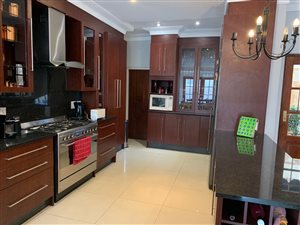 3 Bed Townhouse in Bryanston