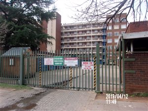 3 Bed Townhouse in Vereeniging Central