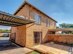 2 Bed Duplex in Strubens Valley