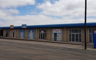 1800 m² Industrial space in Bankenveld