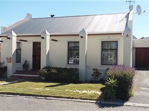 3 Bed House in Plattekloof Glen
