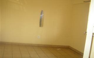 1 Bedroom Flat in Linmeyer