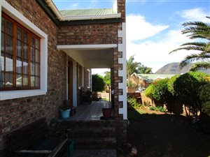 3 Bed House in Graaff Reinet