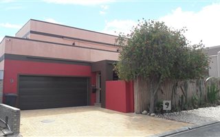 6 Bedroom House in Welgelegen