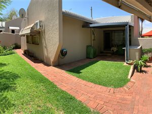 3 Bed Townhouse in Die Hoewes