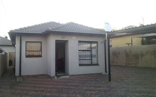 3 Bedroom House in Kaalfontein