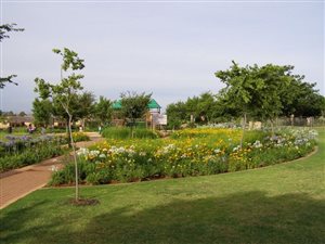 2 Bed Apartment in Mooikloof Ridge