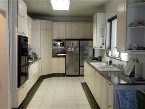 5 Bed House in Brixton