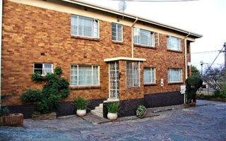 2 Bedroom Flat in Primrose Hill