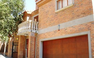 3 Bedroom House in Waterkloof Ridge