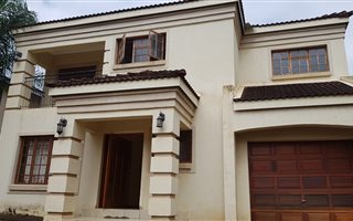 4 Bedroom Cluster in Louis Trichardt