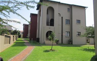 2 Bedroom Apartment in Featherbrooke