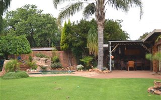 5 Bedroom House in Bronberrick