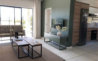 3 Bedroom Townhouse in Waterfall Estate