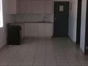 2 Bed Apartment in Wynberg