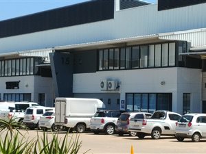 700 m² Industrial space in Mt Edgecombe