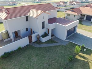 3 Bedroom House in Kidds Beach