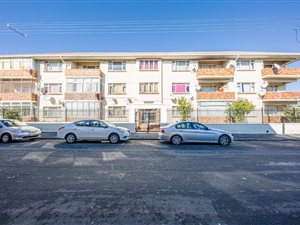 3 Bed Apartment in Parow East