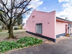 4 Bed House in Colbyn