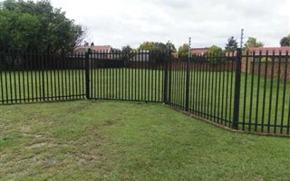 1000 m² Land available in Strubenvale