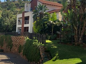 3 Bed Townhouse in Azaleapark