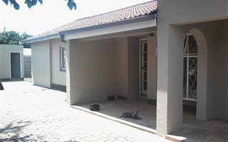 3 Bedroom House in Jan Niemand Park