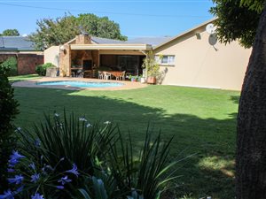 3 Bed House in Waterkloof Ridge