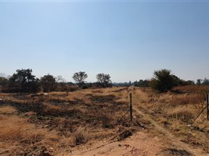 2 ha Land available in The Orchards