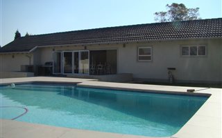 4 Bedroom House in Douglasdale