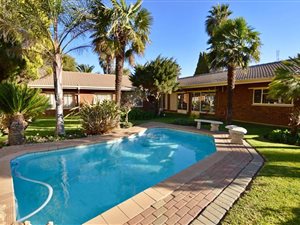 3 Bed House in Riebeeckstad