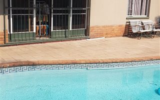 4 Bedroom House in Moregloed