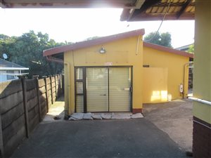 54 m² Retail Space in Bluff