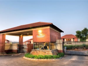2 Bed Apartment in Pretorius Park