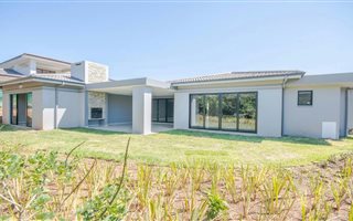 4 Bedroom House in Brettenwood Coastal Estate