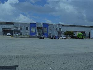 5000 m² Industrial space in Chloorkop