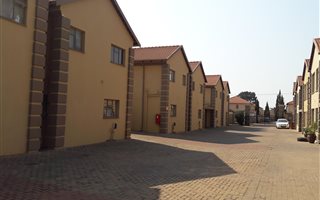 3 Bedroom House in Dorandia