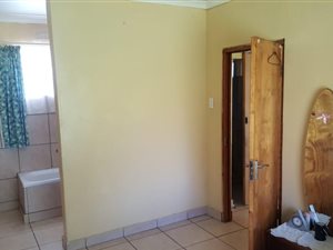 6 Bed House in Glencoe