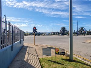 1 Bed Apartment in Humewood