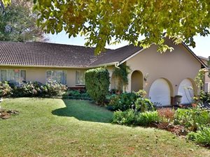 4 Bed House in Montrose