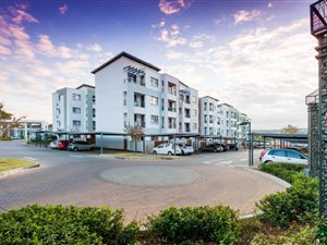 2 Bed Apartment in Ferndale