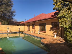 3 Bedroom House in Adamayview