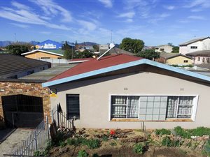 4 Bed House in Eikendal